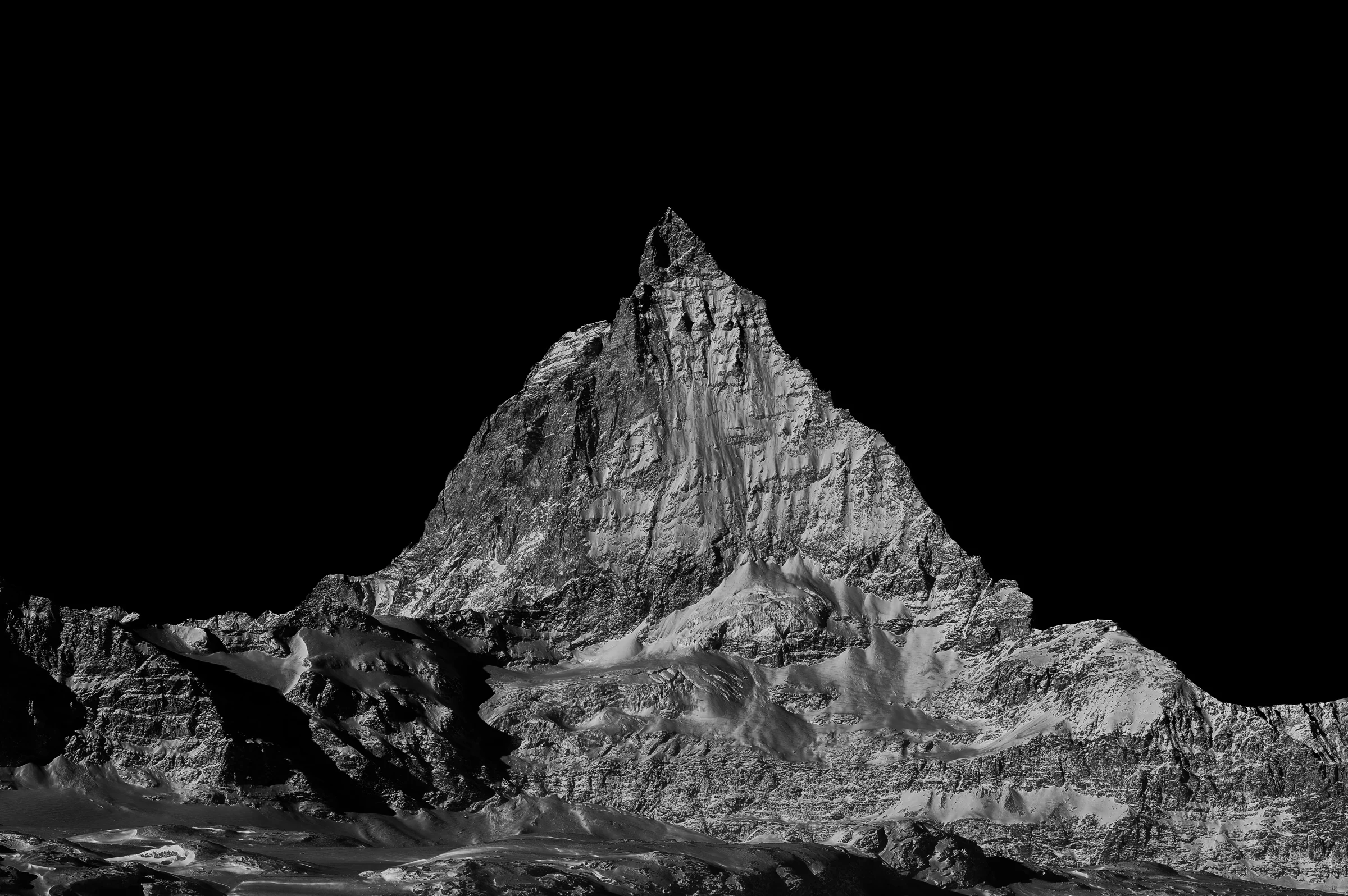 Iconic (B&W) in Matterhorn in monochrome.